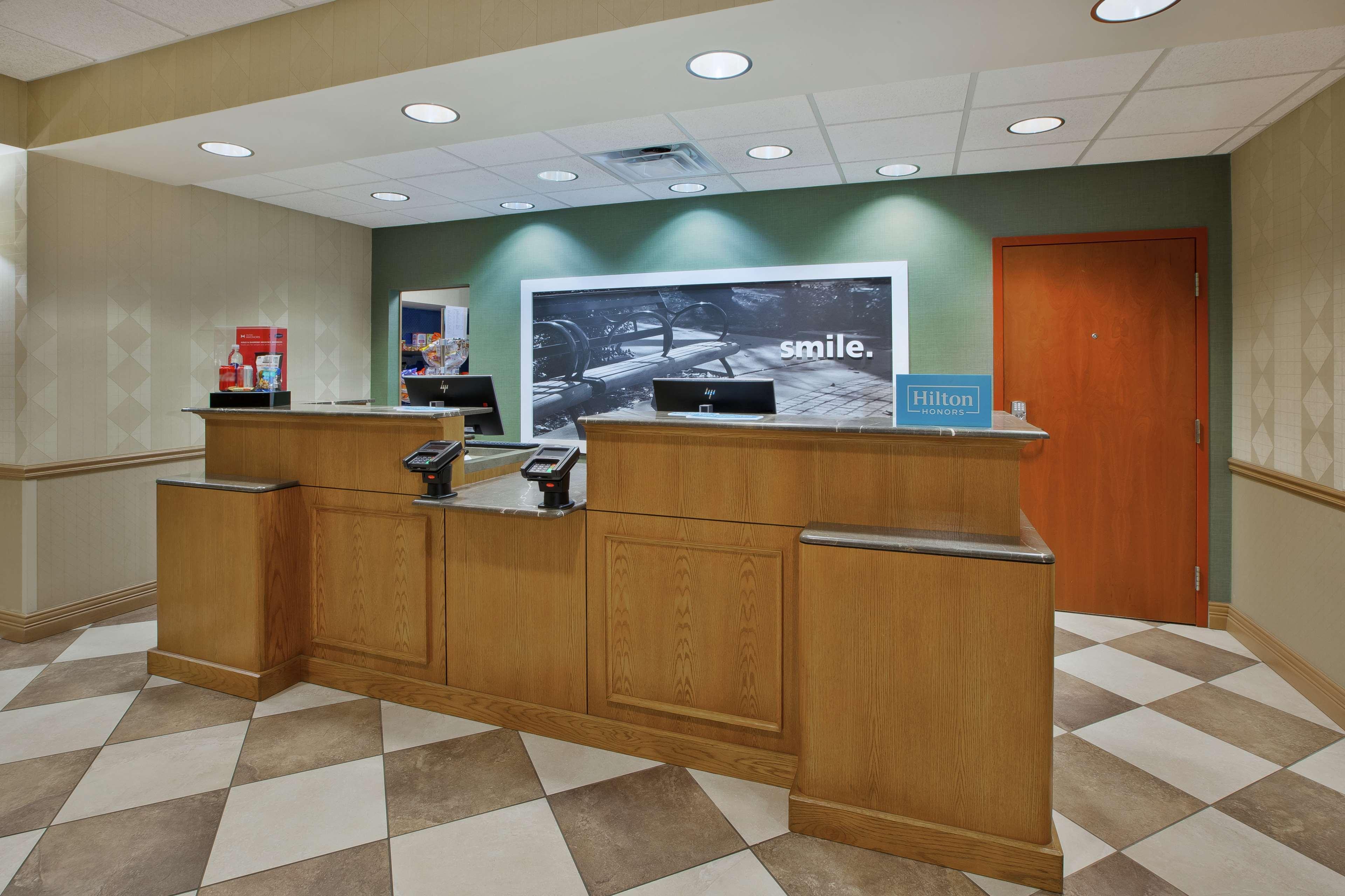 Hampton Inn & Suites Plattsburgh Exterior foto