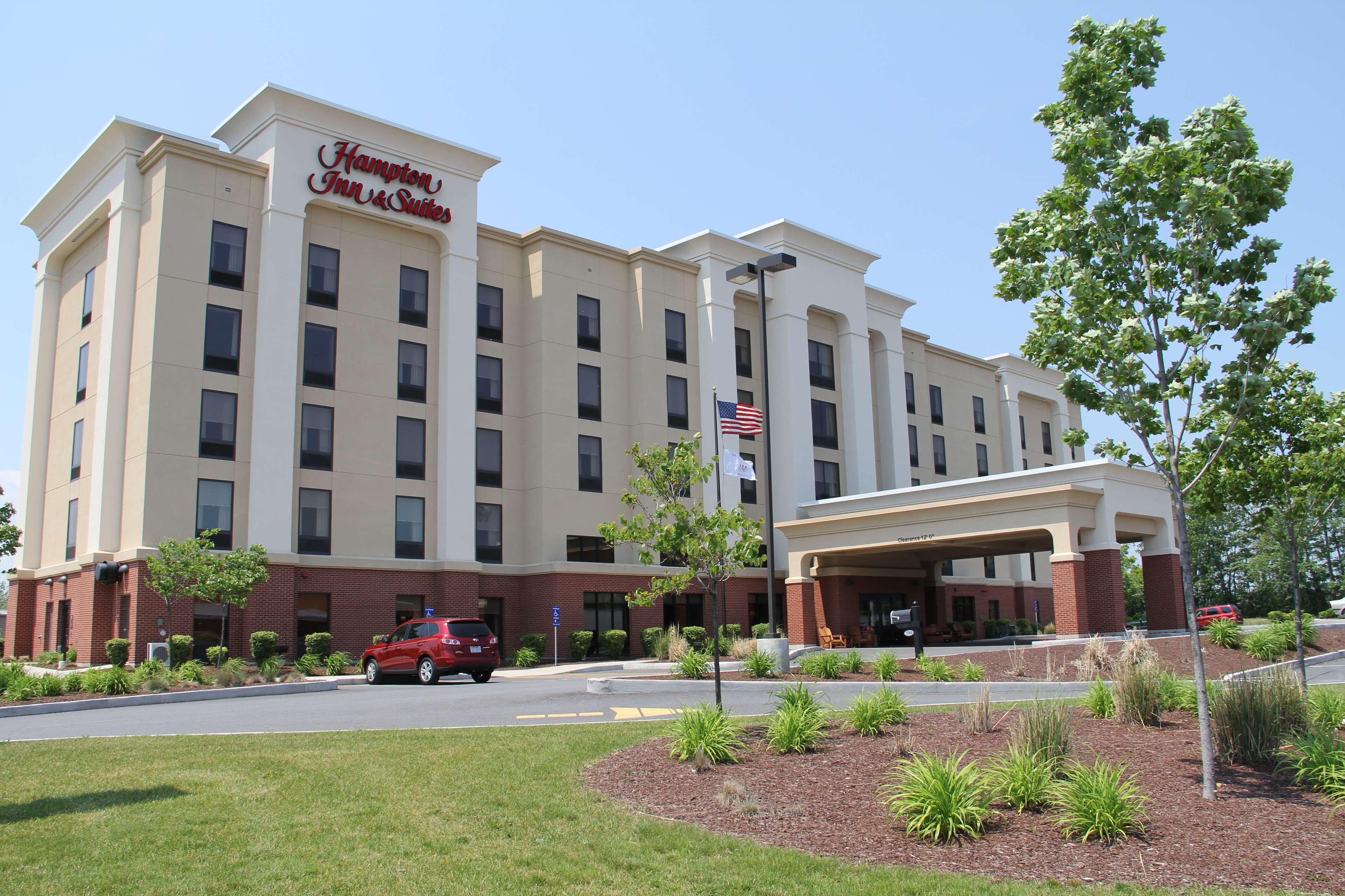 Hampton Inn & Suites Plattsburgh Exterior foto